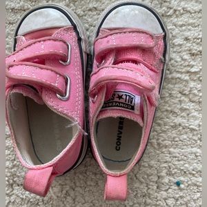 CONVERSE pink toddler shoes size 4